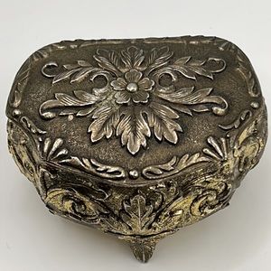 Vintage silver plated flower trinket jewelry box